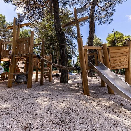 Porton Mobile Home Rovinj Extérieur photo