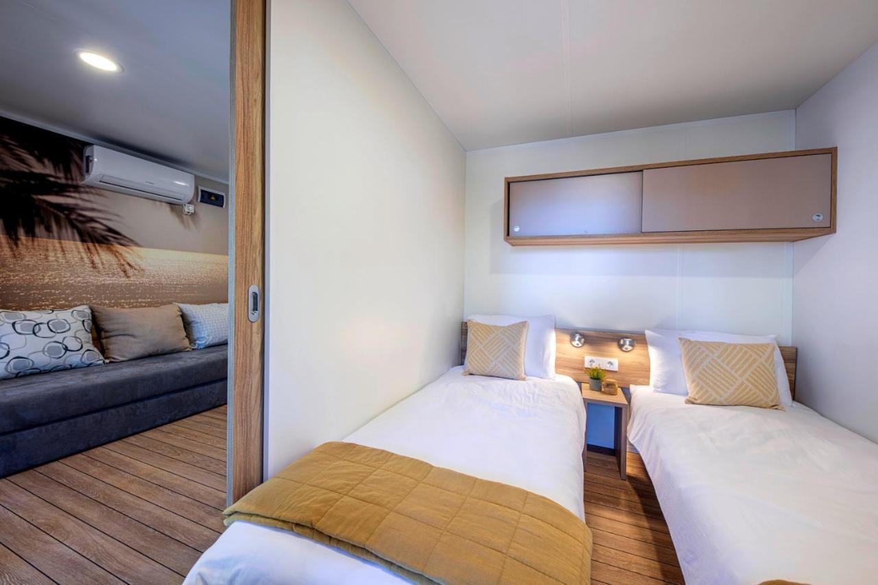 Porton Mobile Home Rovinj Extérieur photo